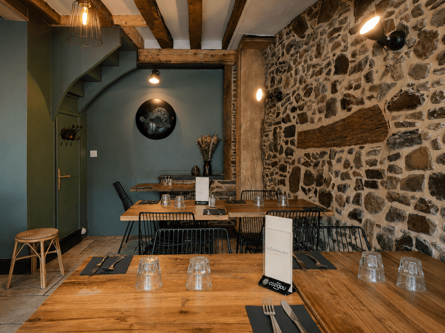 Salle La Duchesse Anne — mur en pierres